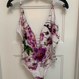 Cut out One Piece
